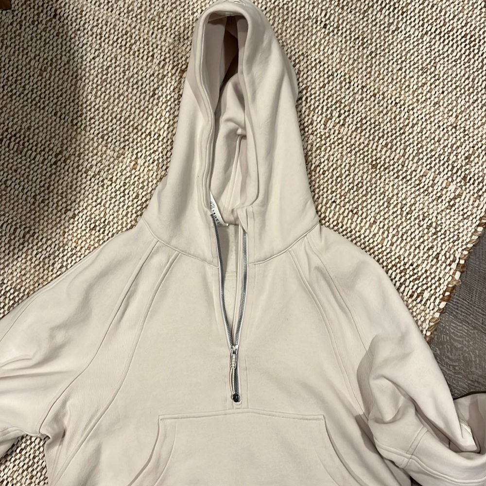 Lululemon half zip scuba- white opal M/L